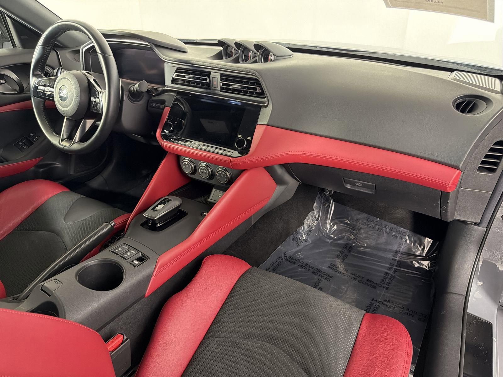 Used 2024 Nissan Z Performance w/ Floor Mat Package image 30