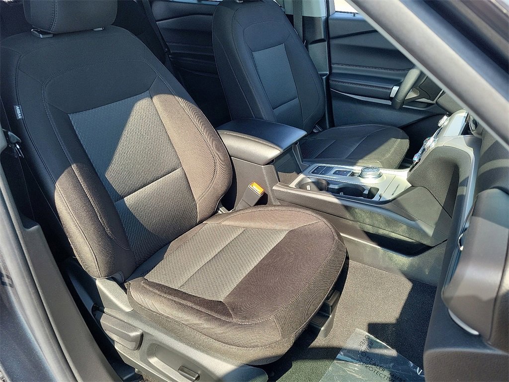 Used 2023 Ford Explorer XLT image 17
