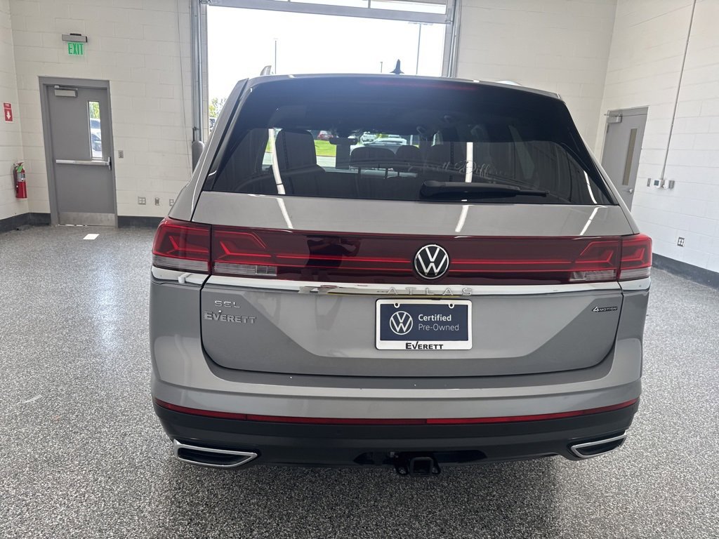 Certified 2025 Volkswagen Atlas SEL image 3