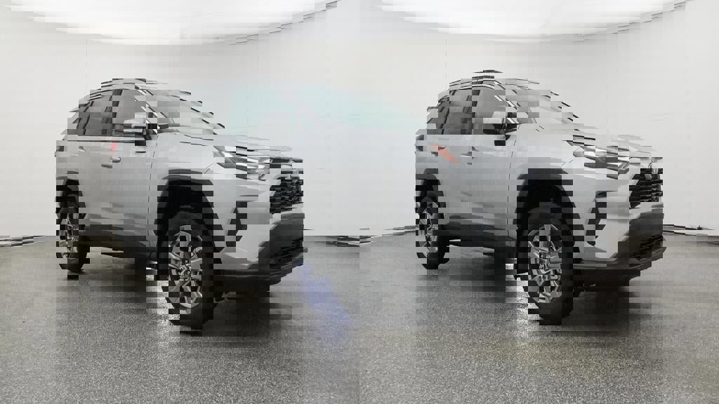 New 2025 Toyota RAV4 XLE image 29