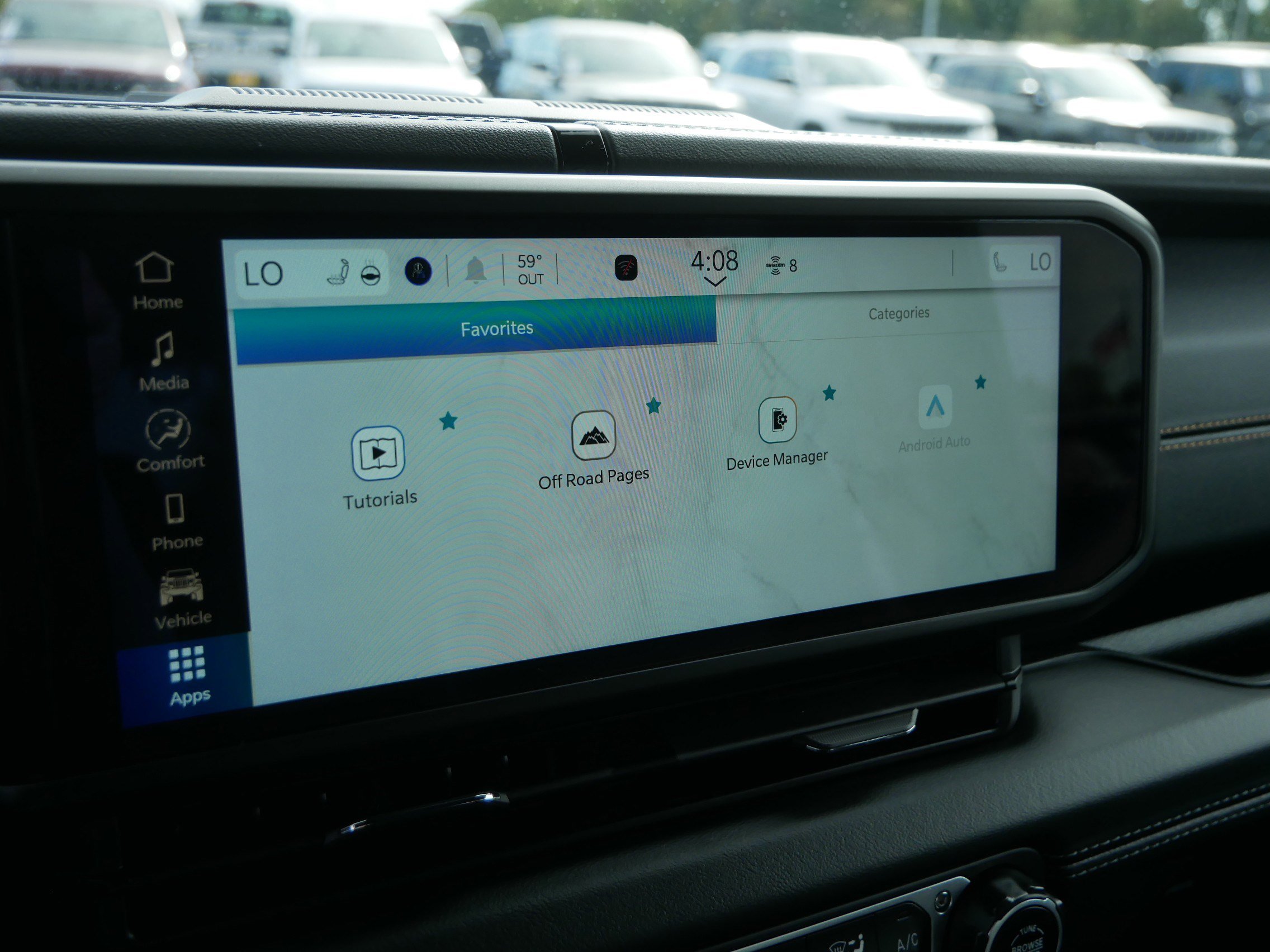 Used 2024 Jeep Wrangler Sahara image 32