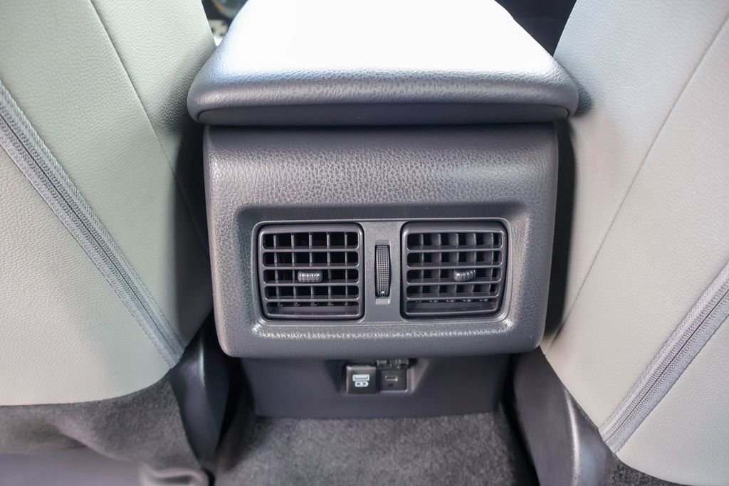 Used 2026 Toyota Camry SE w/ Convenience Package FWD image 19