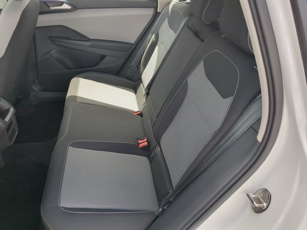 Certified 2023 Volkswagen Taos S FWD image 15