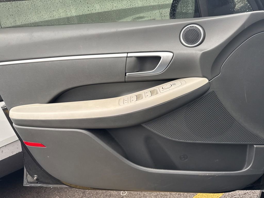 Used 2025 Hyundai Sonata SE image 9