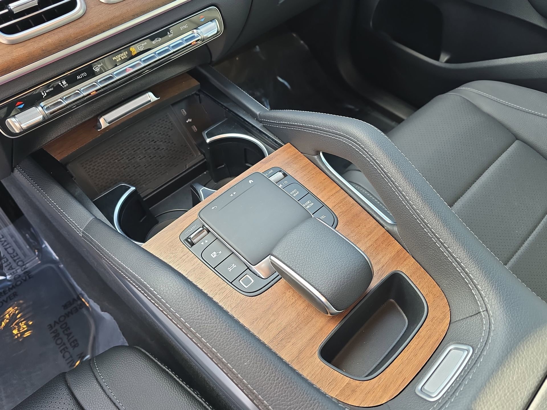 Used 2025 Mercedes-Benz GLE 350 4MATIC image 25