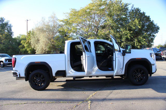 Used 2024 GMC Sierra 3500 AT4 w/ AT4 Premium Plus Package image 21