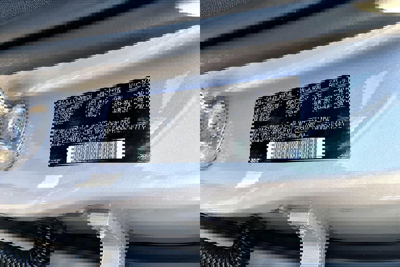 Certified 2023 Volvo XC60 B5 Plus w/ Climate Package image 32