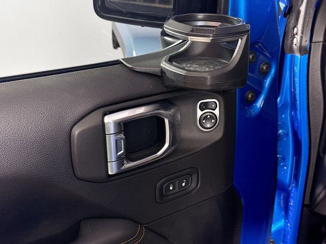 Used 2020 Jeep Gladiator Mojave w/ Dual Top Group image 19