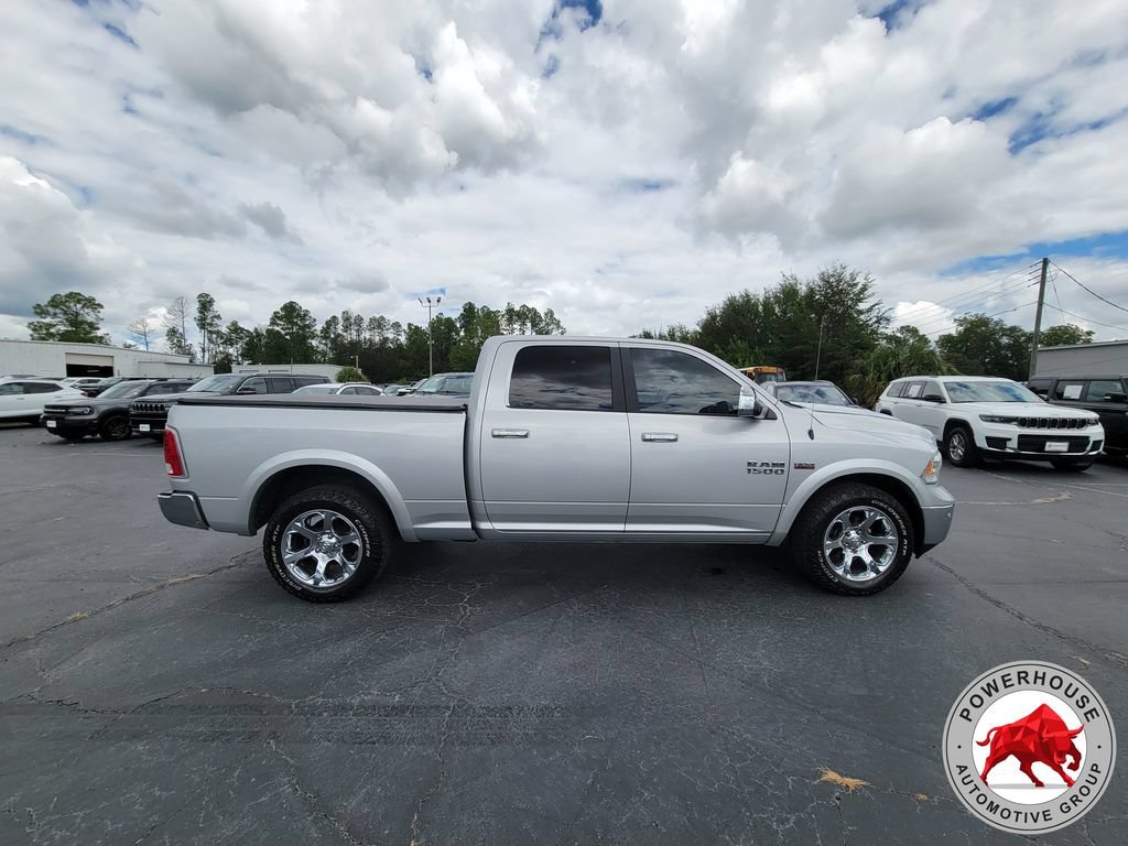 Used 2017 RAM 1500 Laramie w/ Convenience Group AWD/4WD image 8