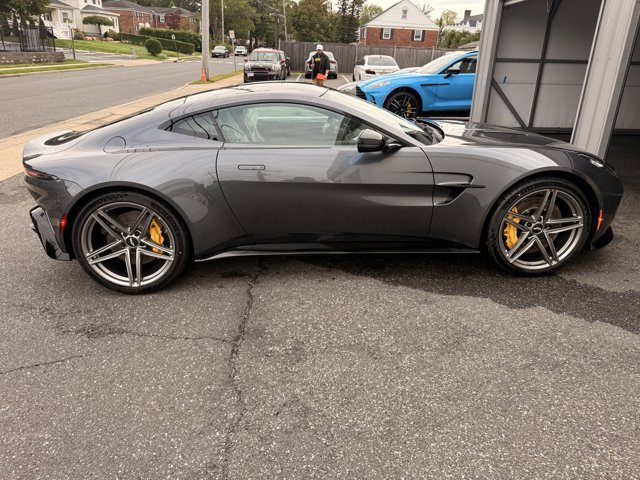 New 2026 Aston Martin V8 Vantage Coupe image 8