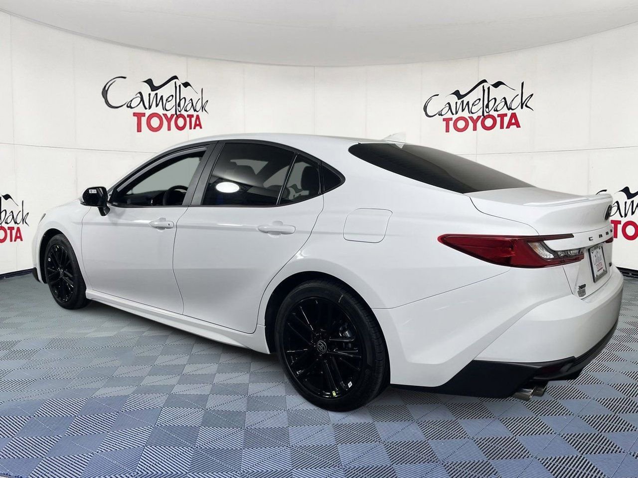 New 2026 Toyota Camry SE image 5