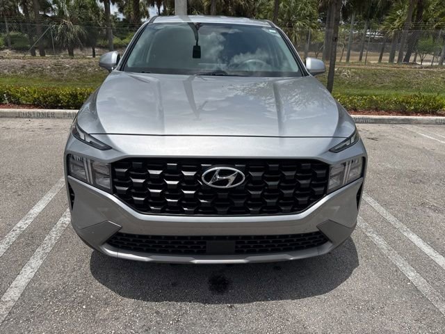 Used 2023 Hyundai Santa Fe SE FWD image 3