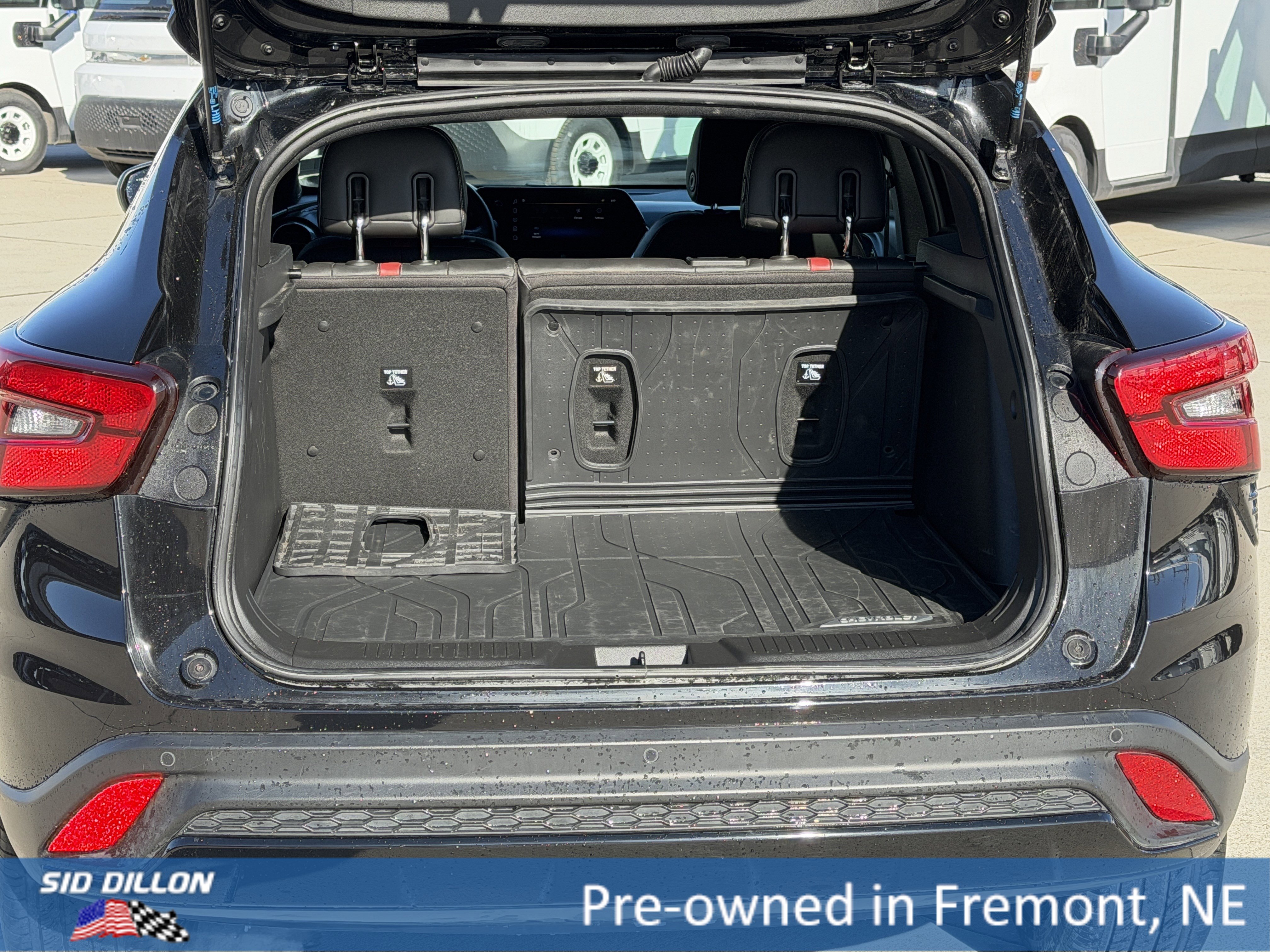 Used 2025 Chevrolet Trax RS w/ Sunroof Package FWD image 5