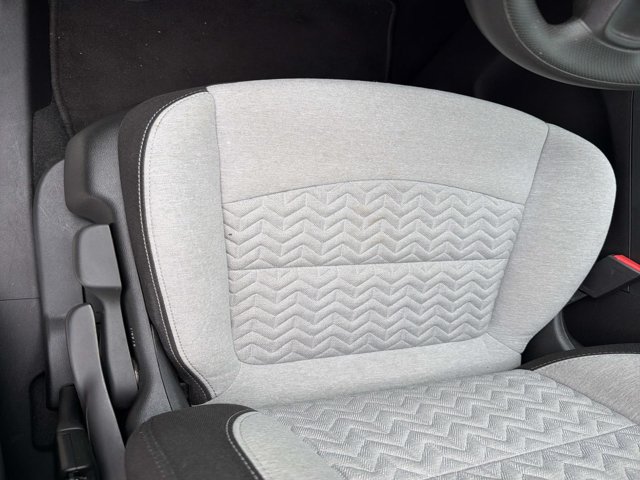 Used 2023 Chevrolet Equinox LS w/ Driver Confidence II Package FWD image 9