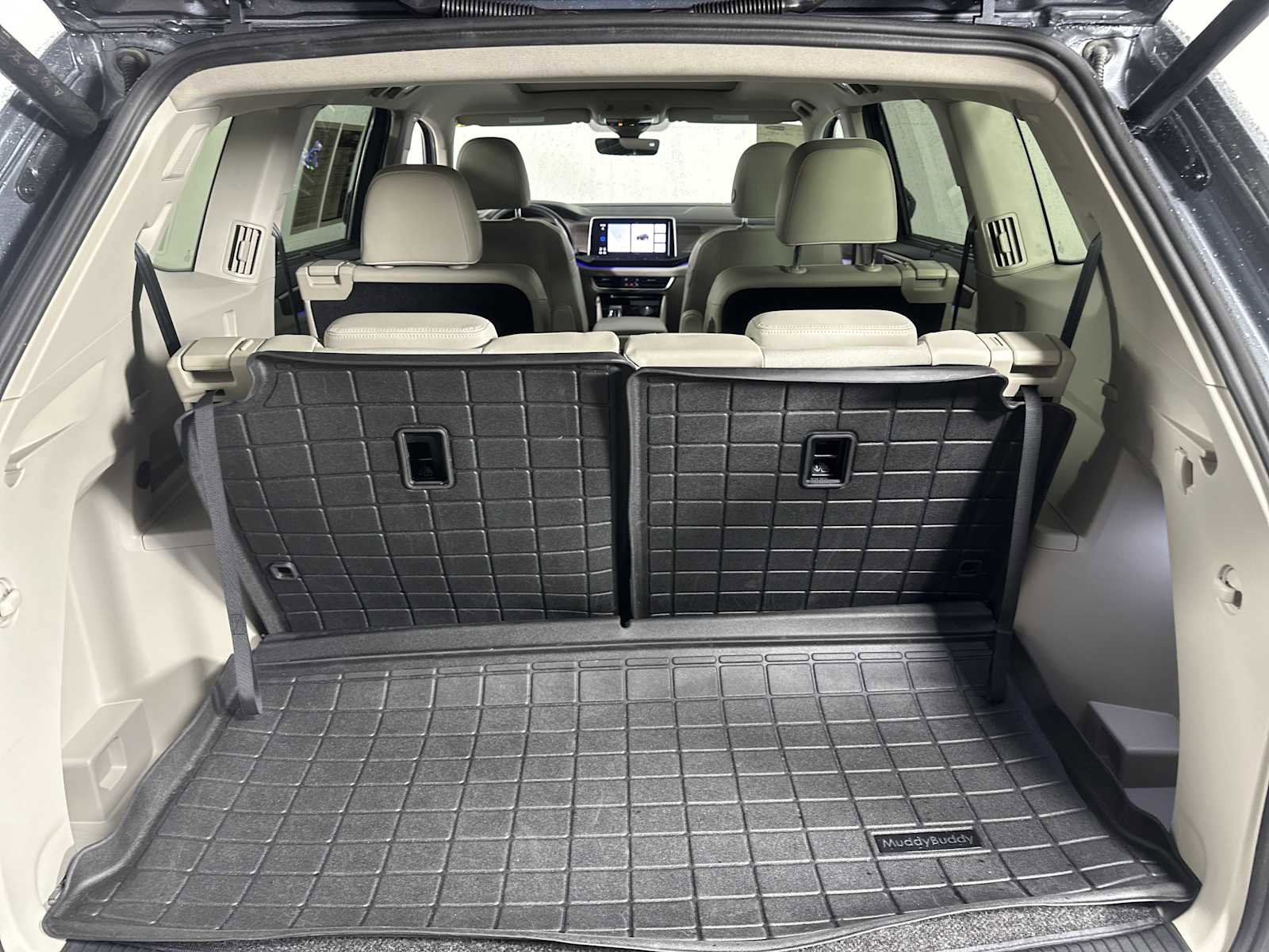 Used 2024 Volkswagen Atlas SEL Premium R-Line image 36