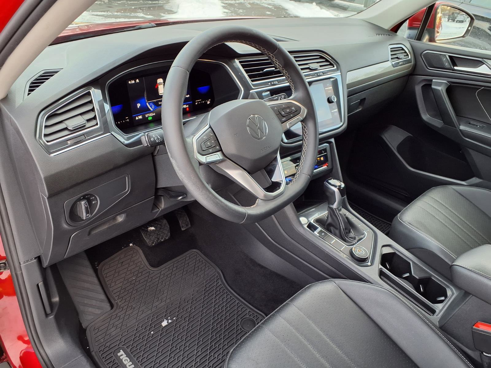 Used 2022 Volkswagen Tiguan SE image 15