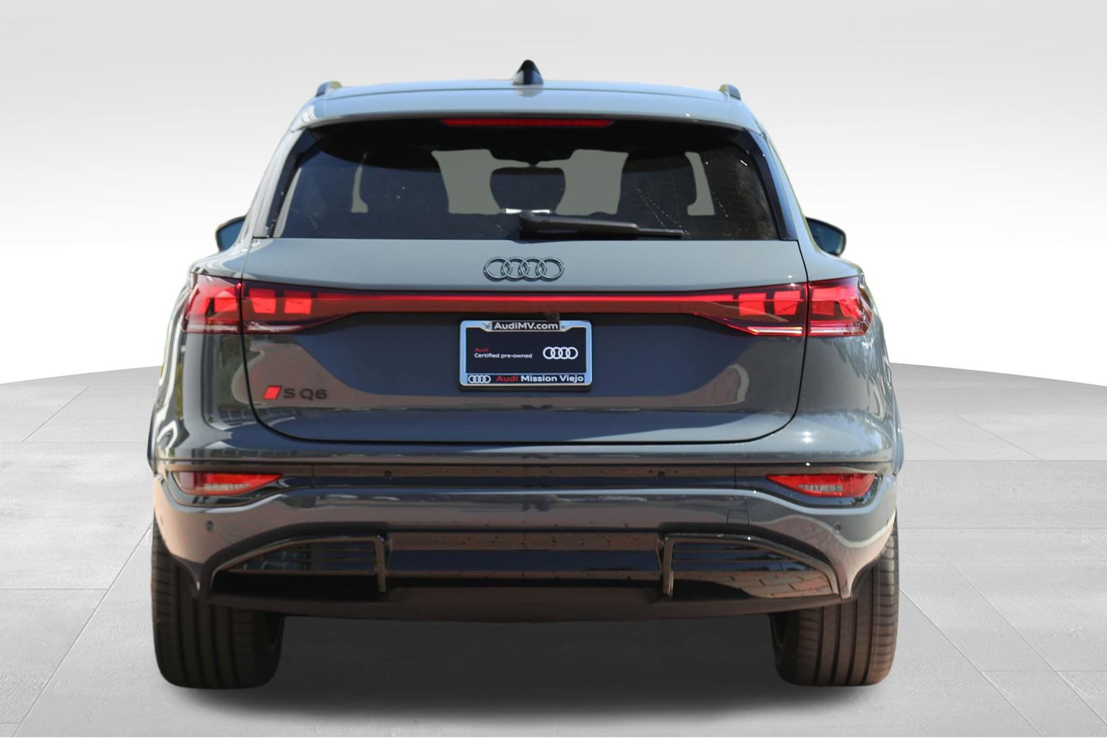 Certified 2025 Audi SQ6 e-tron Prestige AWD/4WD image 6