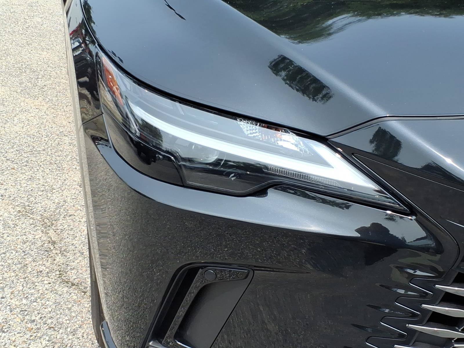 Used 2024 Lexus RX 350 Premium w/ Cold Area Package AWD/4WD image 6