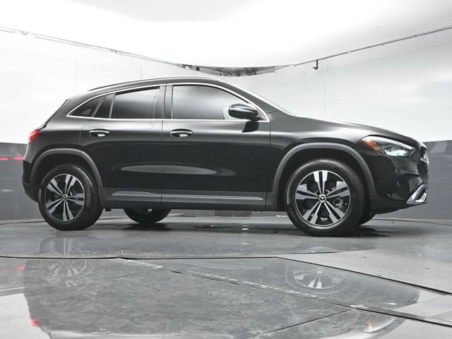Certified 2025 Mercedes-Benz GLA 250 image 33