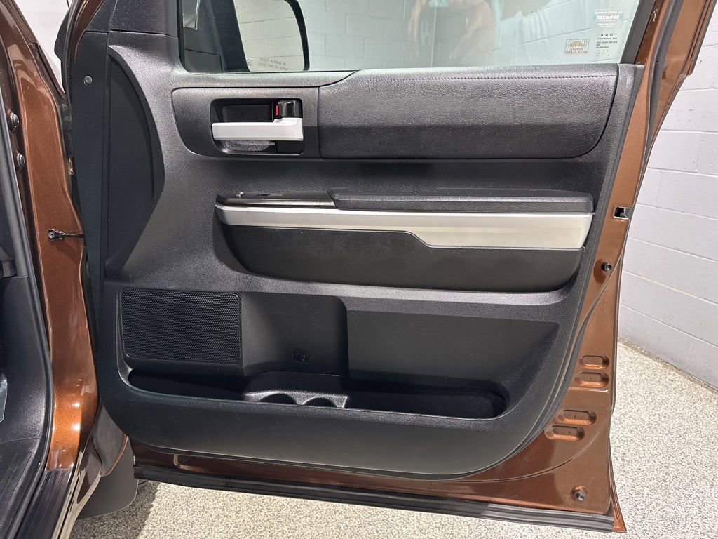Used 2017 Toyota Tundra SR5 w/ SR5 Upgrade Package image 15