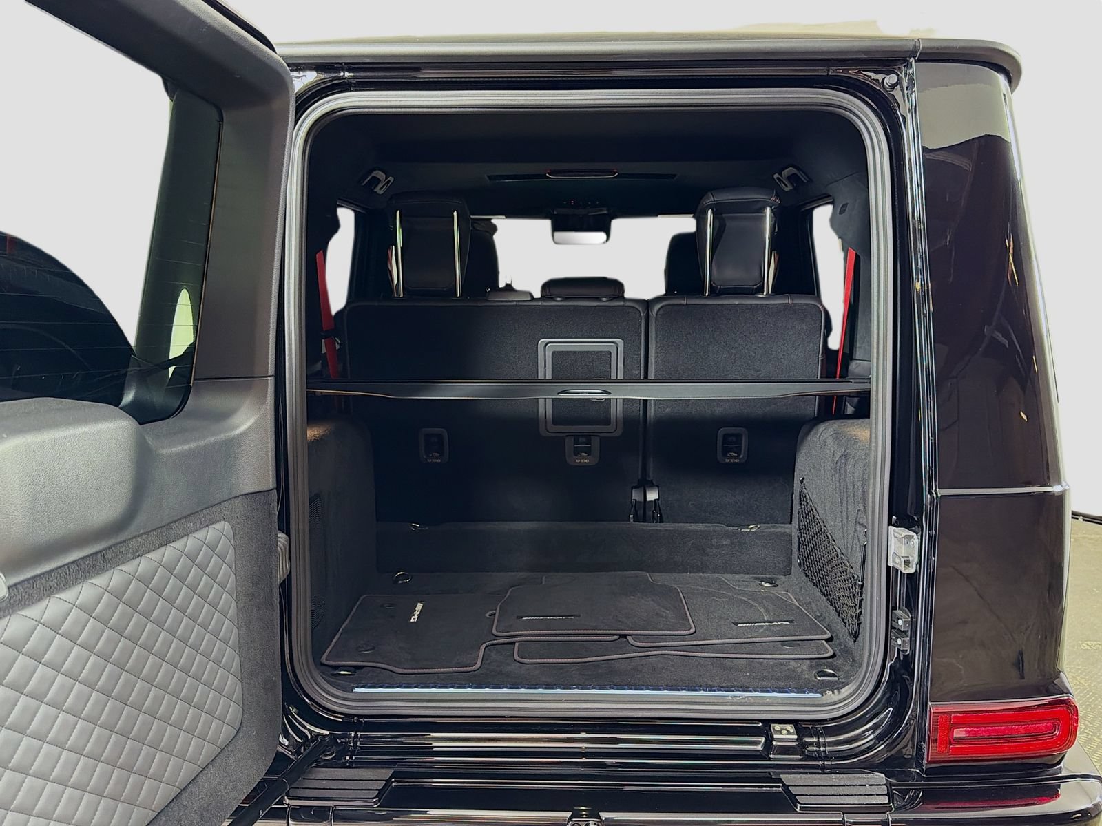 Used 2025 Mercedes-Benz G 63 AMG 4MATIC image 28