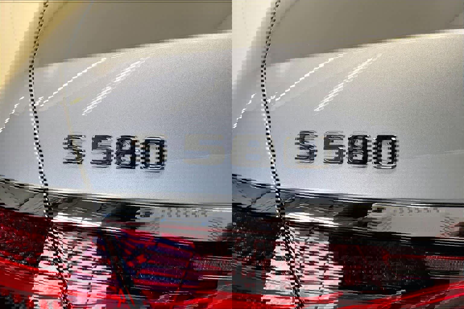 Used 2022 Mercedes-Benz S 580 4MATIC Sedan image 33