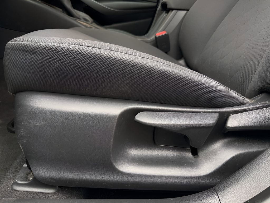 Used 2024 Toyota Corolla LE image 22