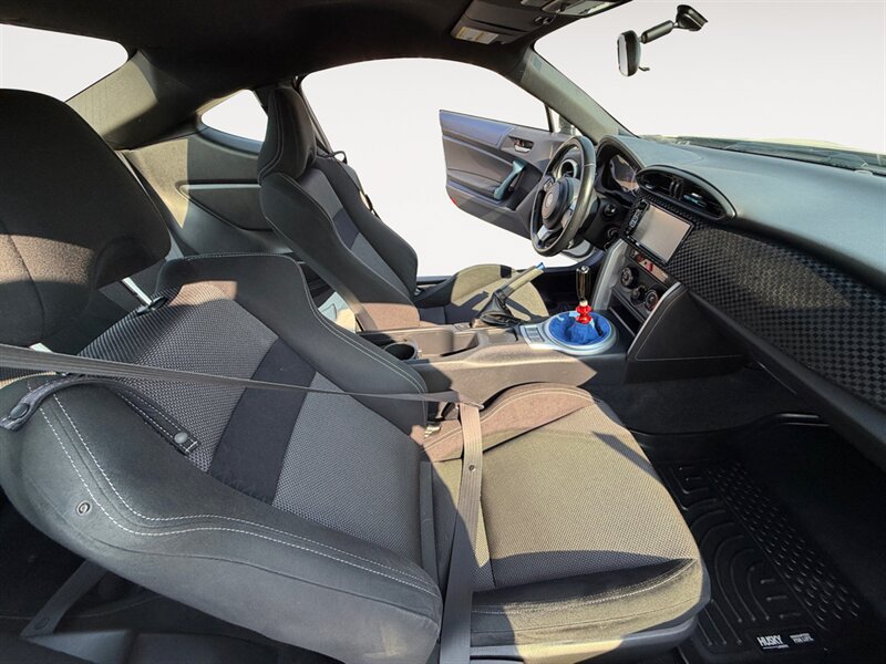 Used 2017 Toyota 86 RWD image 16
