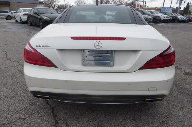 Used 2015 Mercedes-Benz SL 550 image 8