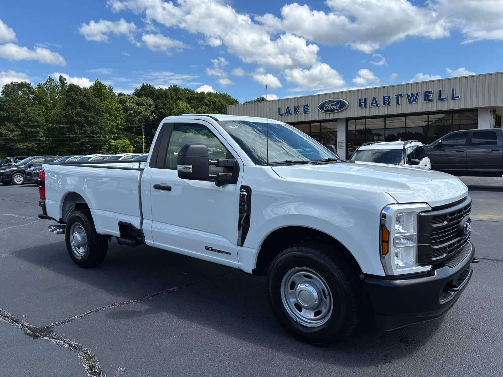 New 2025 Ford F250 XL w/ 360-Degree Camera Package