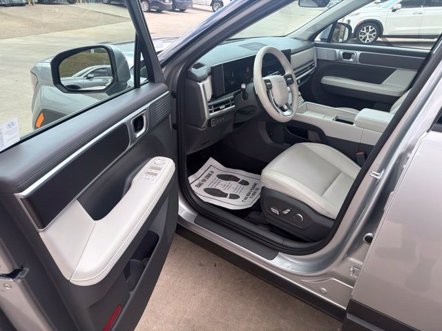 Used 2026 Hyundai Santa Fe SEL FWD image 10