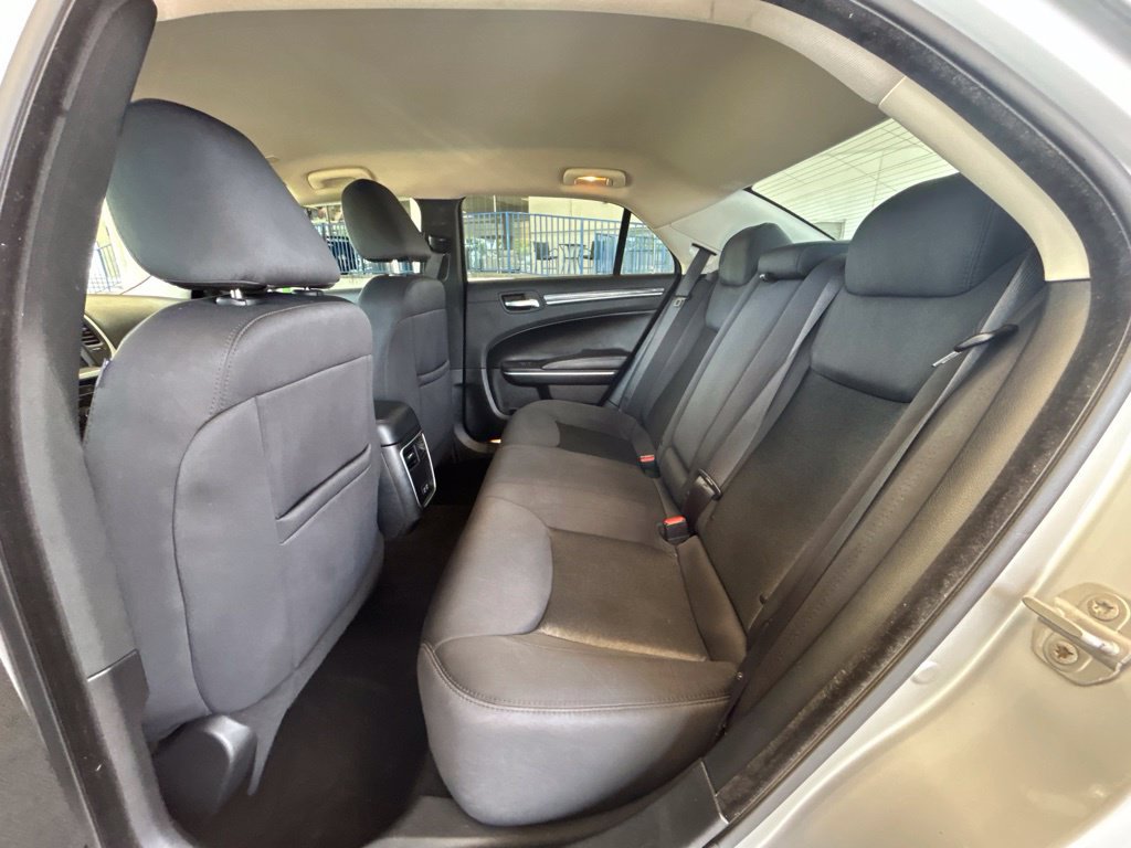 Used 2021 Chrysler 300 Touring w/ Sport Appearance Package RWD image 30