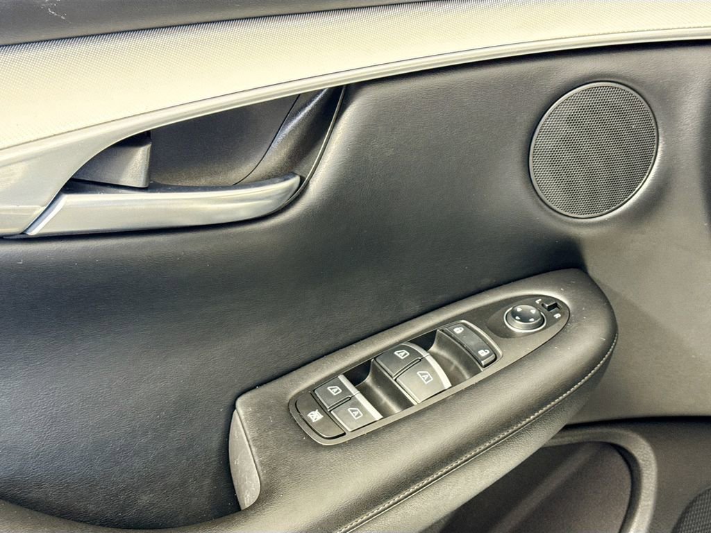 Used 2021 INFINITI QX50 Essential FWD image 23