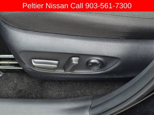 Used 2024 Toyota RAV4 XLE FWD image 20