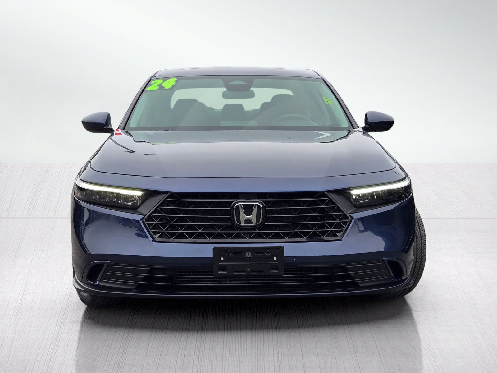 Used 2024 Honda Accord EX image 2
