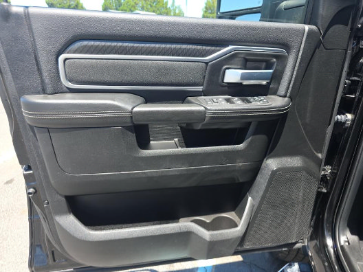 Used 2026 RAM 2500 Big Horn AWD/4WD image 8