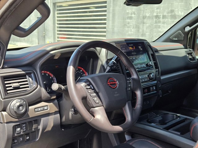 Used 2023 Nissan Titan PRO-4X w/ Pro-4x Convenience Package AWD/4WD image 9
