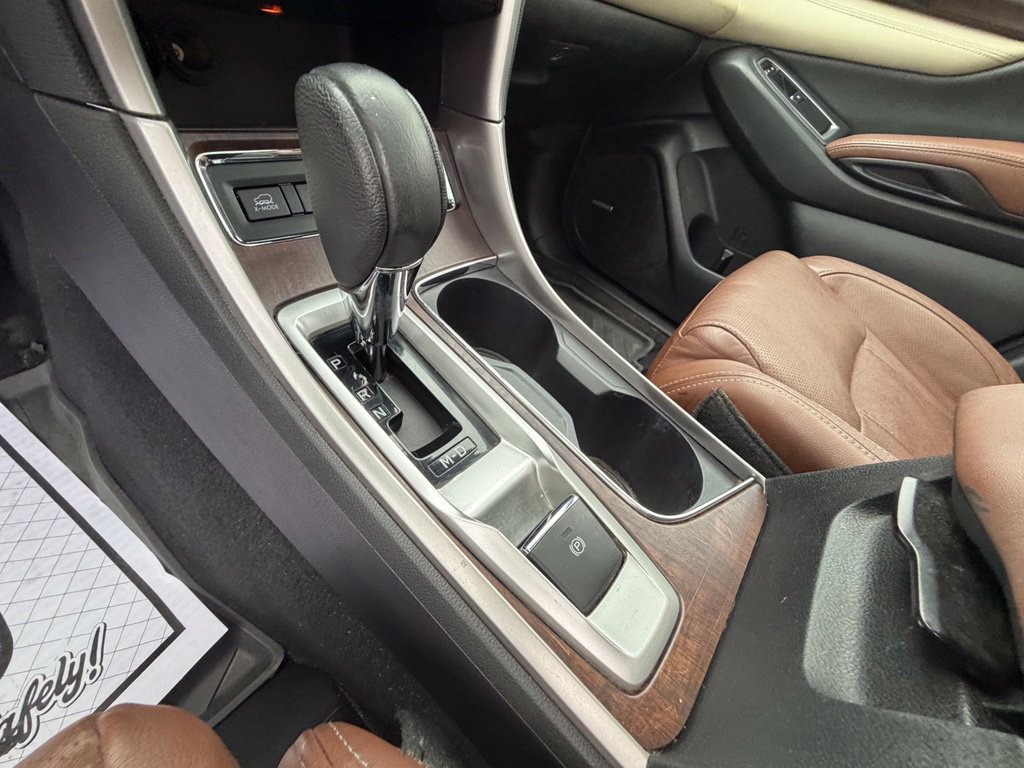 Used 2020 Subaru Ascent Touring AWD/4WD image 25