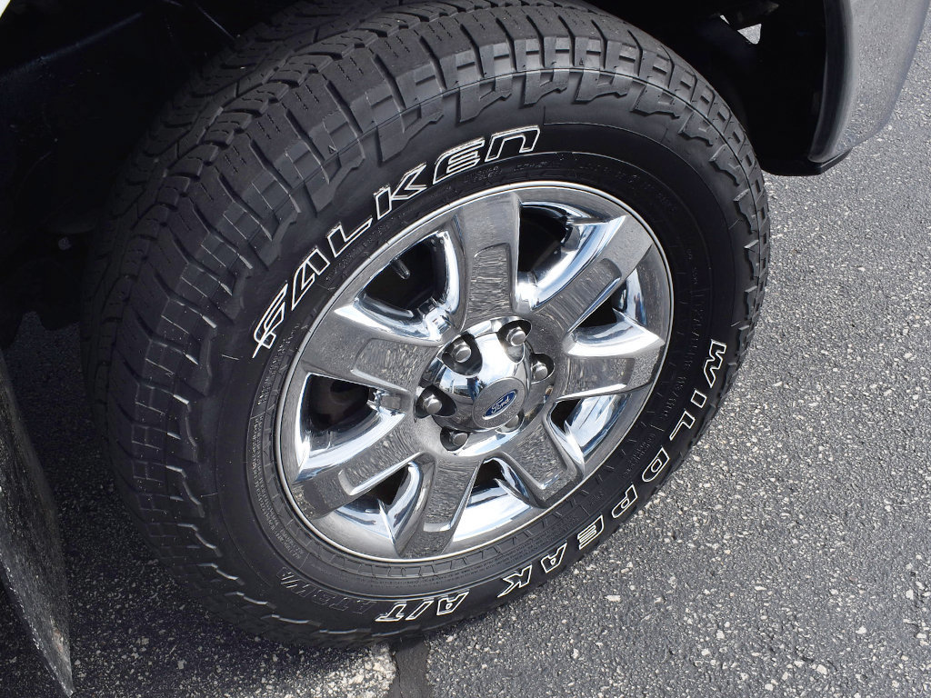 Used 2014 Ford F150 XLT w/ Equipment Group 302A Luxury AWD/4WD image 9