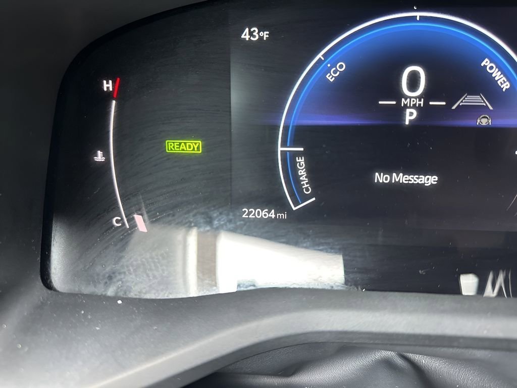 Used 2025 Toyota Camry LE FWD image 21