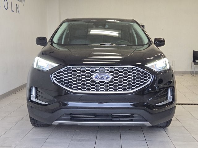 Used 2024 Ford Edge SEL w/ Convenience Package AWD/4WD image 2