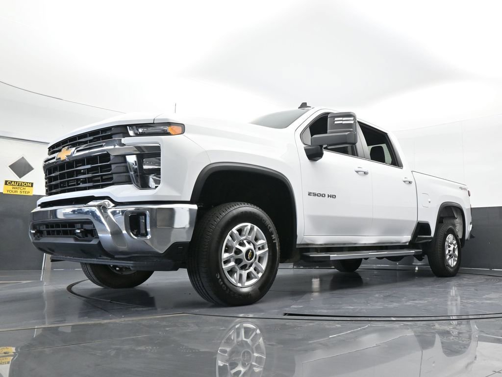 Used 2025 Chevrolet Silverado 2500 LT w/ Convenience Package image 53