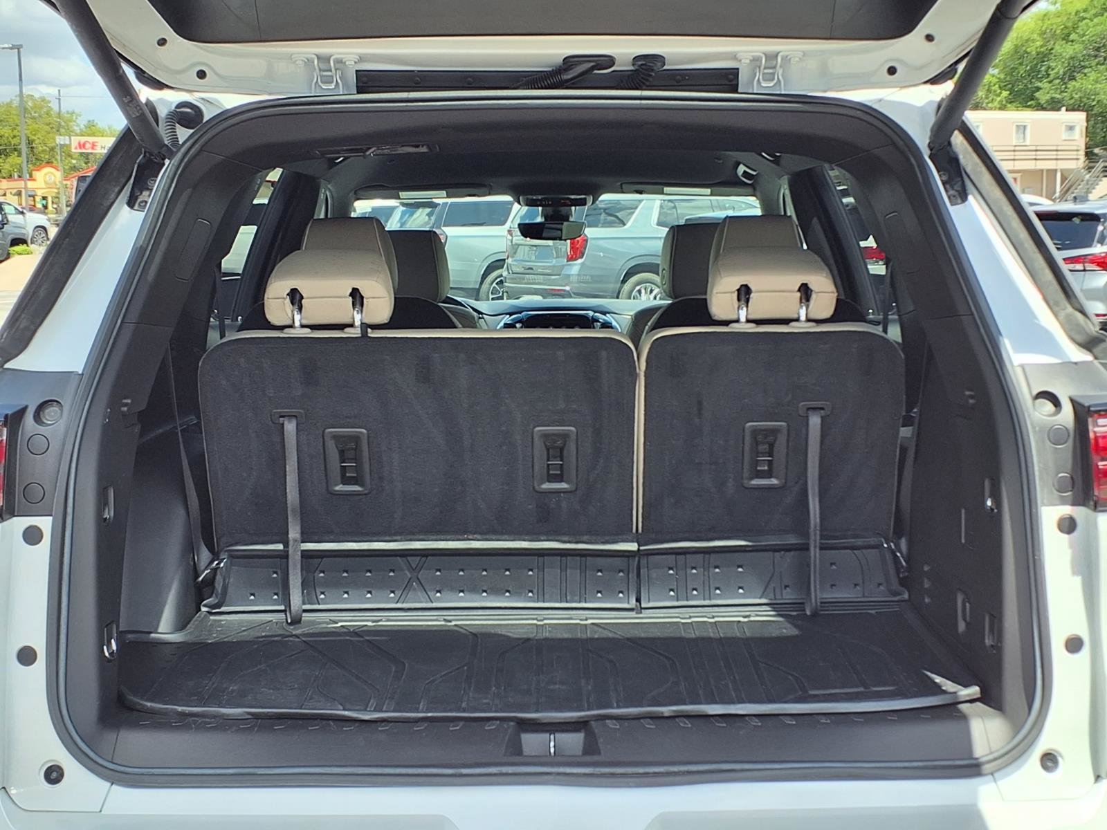 Certified 2023 Chevrolet Traverse Premier FWD image 6