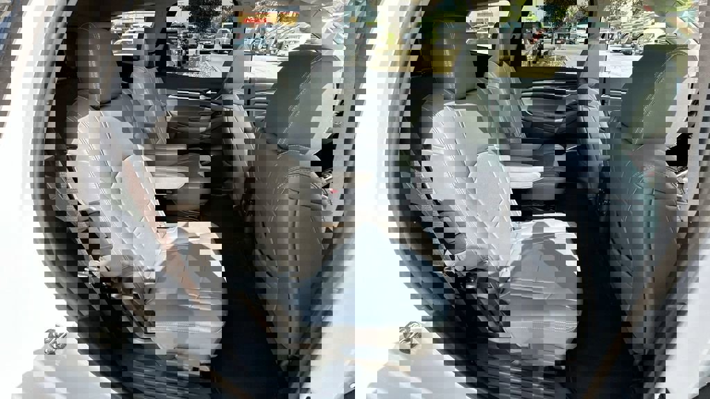 Certified 2021 Buick Enclave Essence w/ Sound and Sites Package image 29