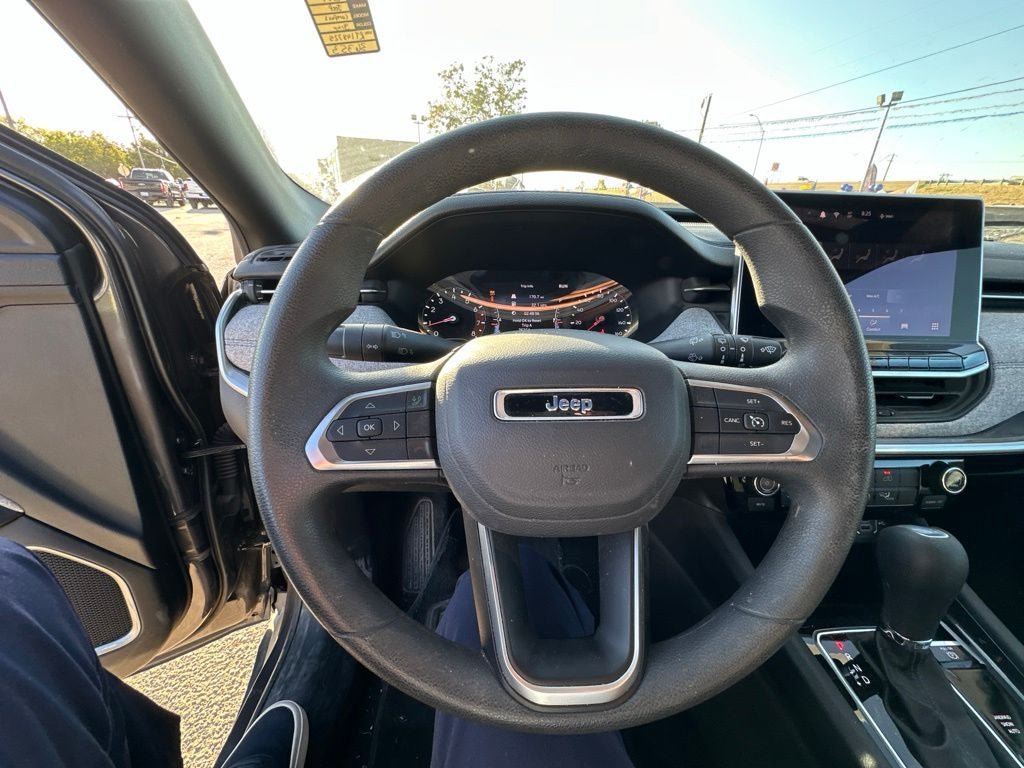 Used 2024 Jeep Compass Sport AWD/4WD image 11