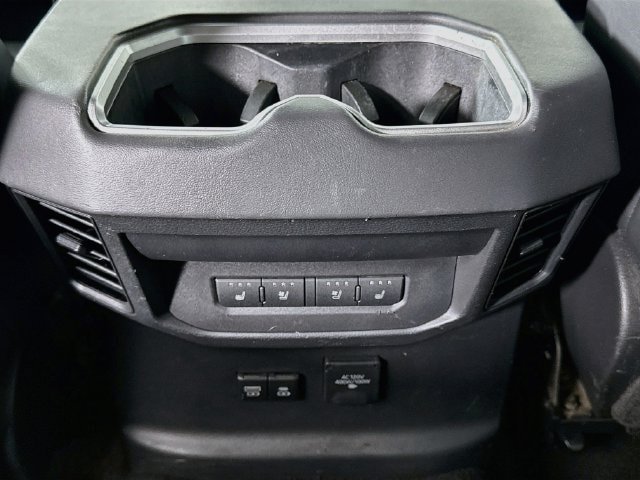Used 2024 Toyota Tundra Platinum AWD/4WD image 25
