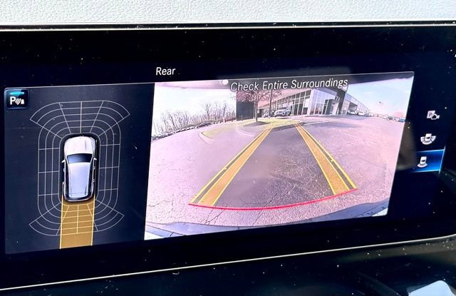 Certified 2023 Mercedes-Benz EQB 300 4MATIC w/ Driver Assistance Package image 15