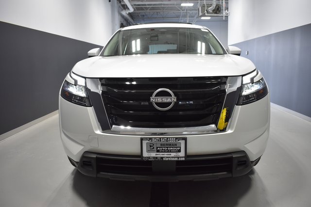 New 2025 Nissan Pathfinder SV image 6