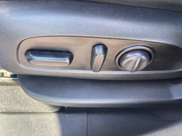 Used 2021 Chevrolet Equinox LT FWD image 14