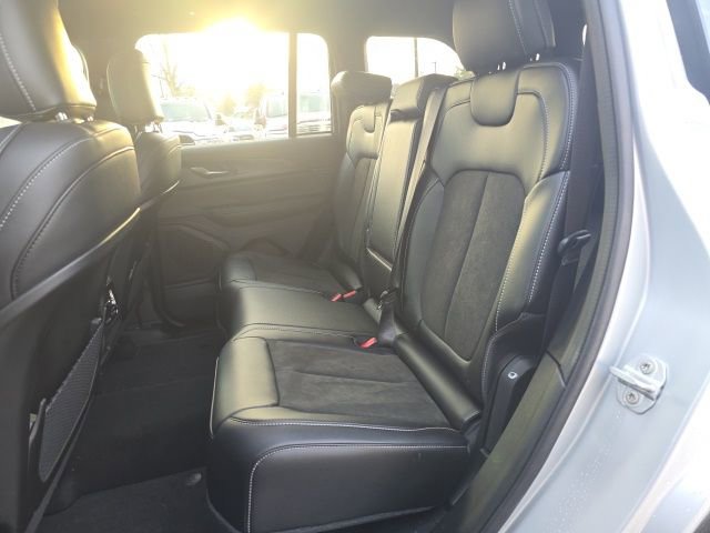 New 2025 Jeep Grand Cherokee Altitude w/ Trailer Tow Package image 27